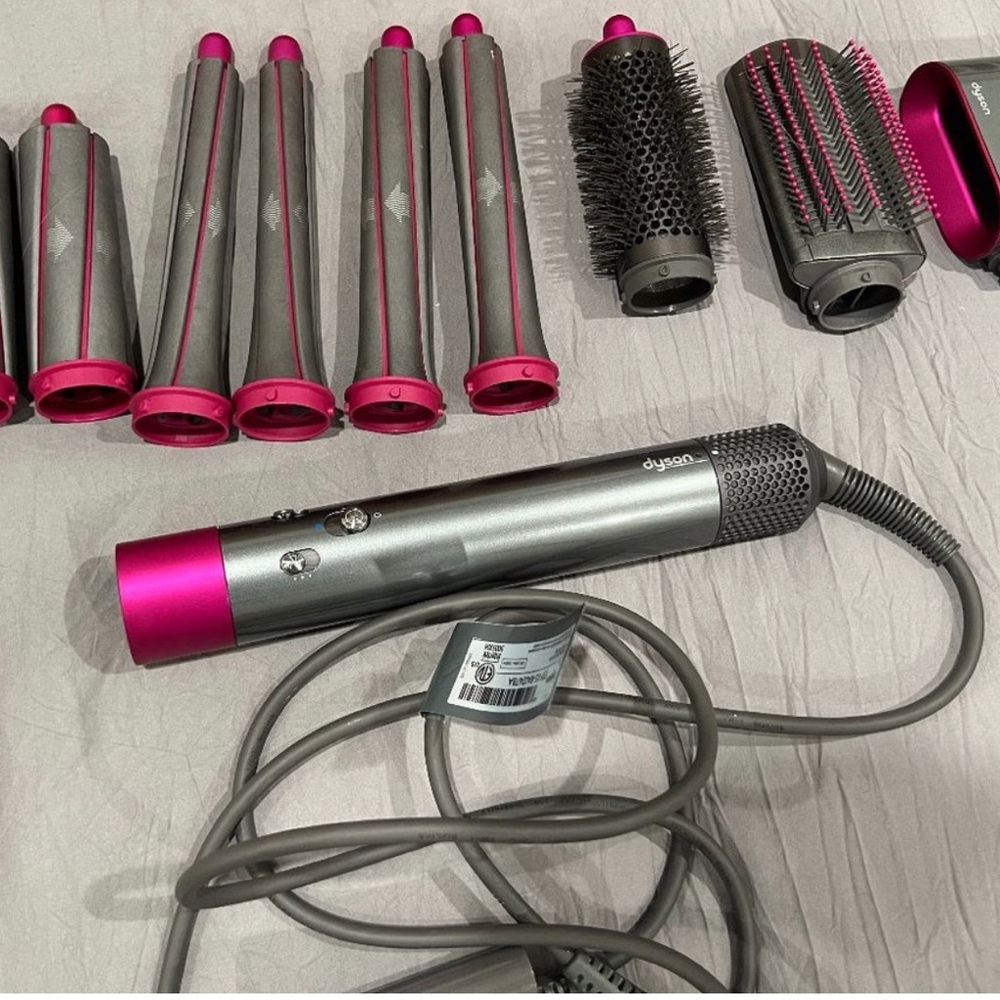 Dyson AirWrap used
